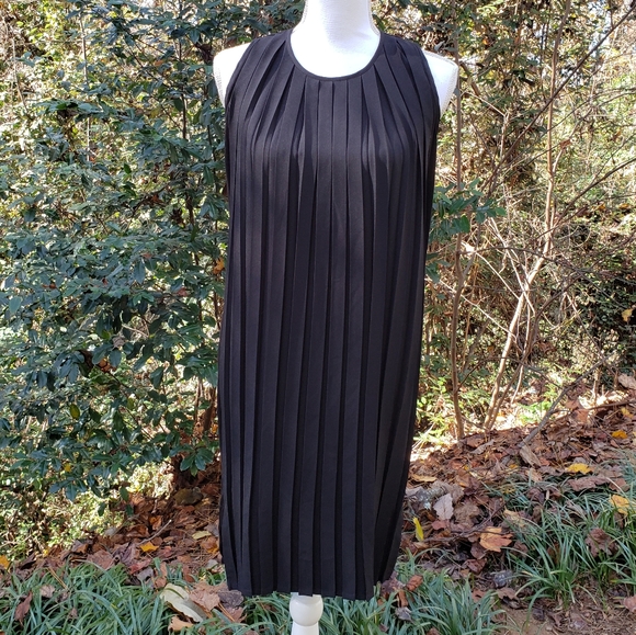 FRENCH CONNECTION Polly Dress in Black Pleats Sleeveless Size 6 - Picture 2 of 7